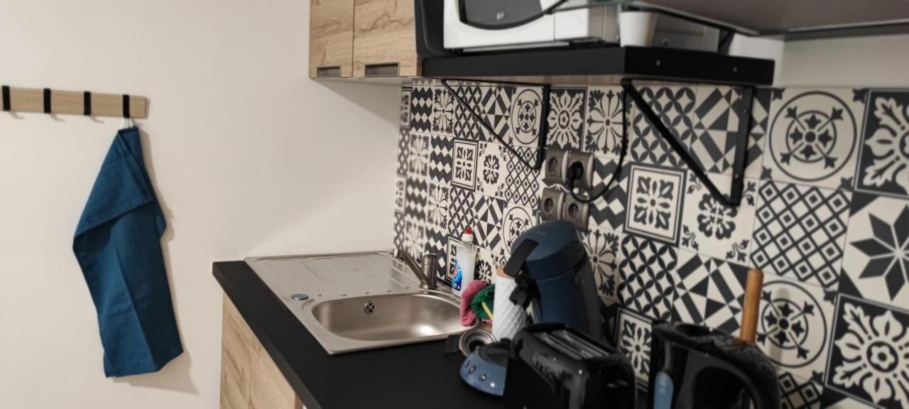 **Studio Holidays** Centre Ville 20 M2 ชาลงส์-อ็อง-ชองปาญ ภายนอก รูปภาพ